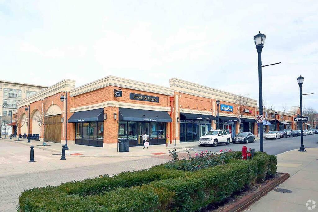 Luxurious & Spacious 1 Bedroom Hampton Exterior foto
