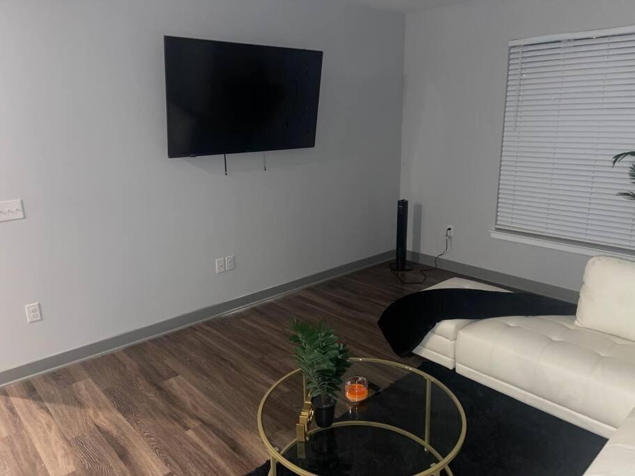 Luxurious & Spacious 1 Bedroom Hampton Exterior foto